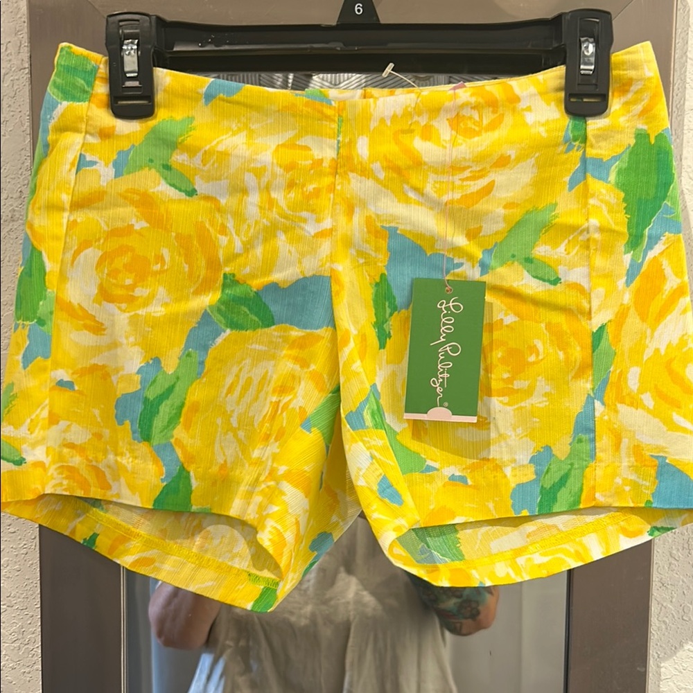 Lilly Pulitzer High Waist Yellow and Green Shorts.